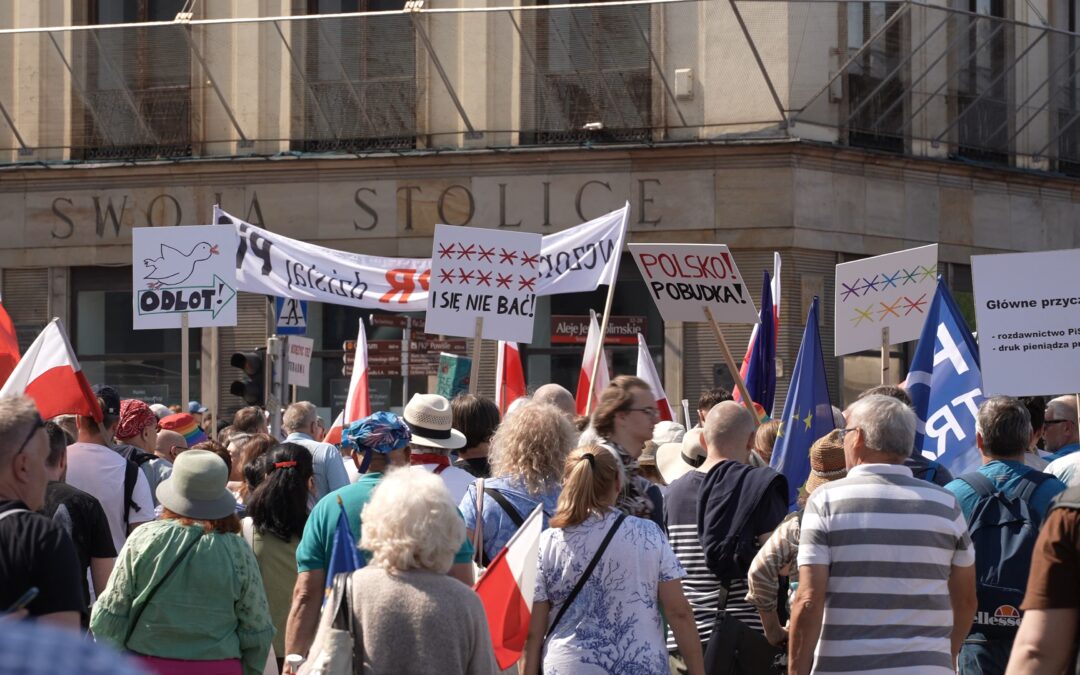 Marsz 4 czerwca sukcesem tylko w TVN. Jak wypadli politycy i wyborcy opozycji?